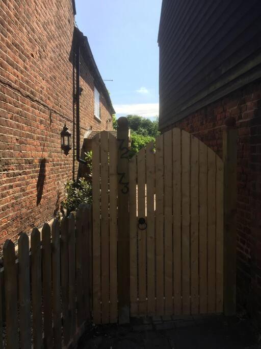 Beautiful 500 Year Old Listed Kentish Cottage Wingham Exterior foto